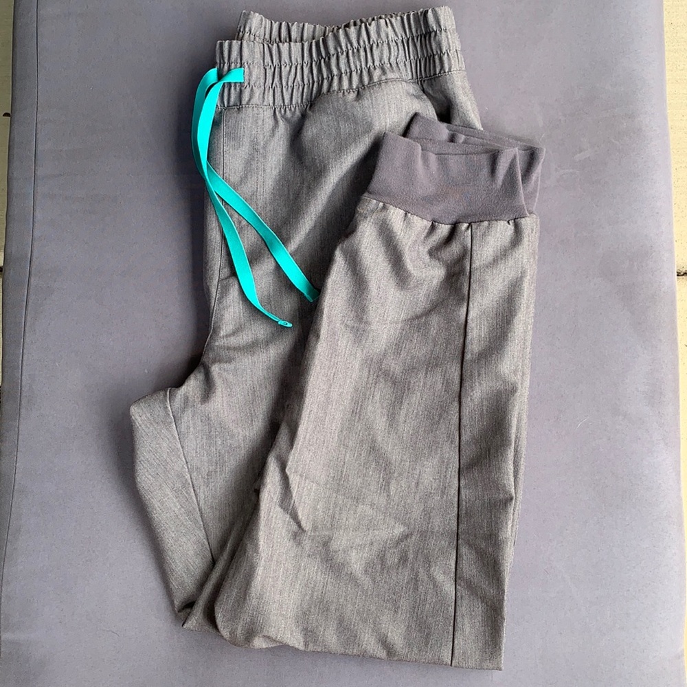 FIGS High Waisted Zamora Jogger